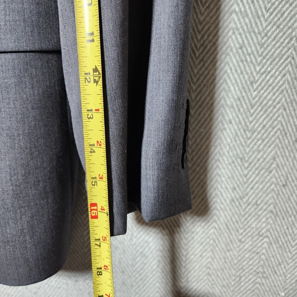 Egara Peak Lapel Slim Fit 100% Wool 2 Piece Mens 44R Gray Suit 33x30